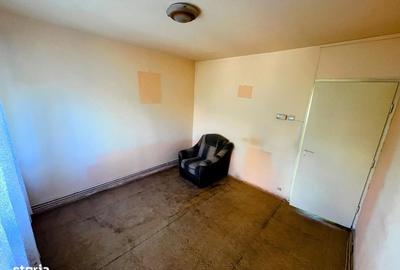 Apartament cu 2 camere decomandat în Vasile Aaron