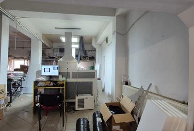 Spațiu industrial, de 700 mp, în Acățari