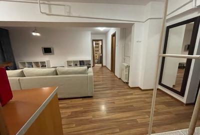 Apartament cu 3 camere semidecomandat, mobilat în P-ța Unirii - 7