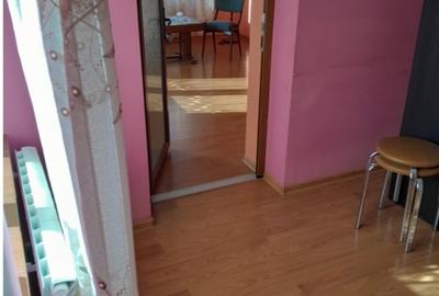Casă cu 7 camere cu Teren 1250 Mp în Central - 2