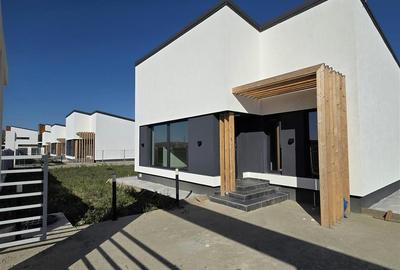 Casă cu 4 camere cu Teren 520 Mp în Miroslava