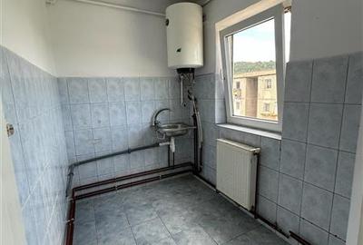 Apartament cu 2 camere semidecomandat în Mociur - 4