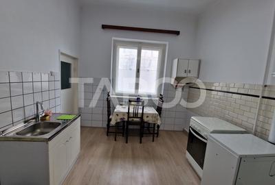 Apartament cu 4 camere decomandat, mobilat în Central - 6