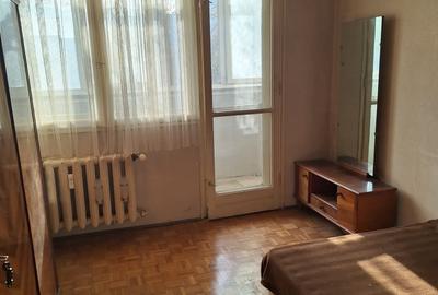 Apartament cu 2 camere semidecomandat în Dristor