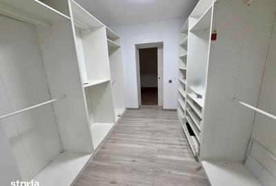 Spațiu comercial, de 90.61 mp, în Muncii - 8