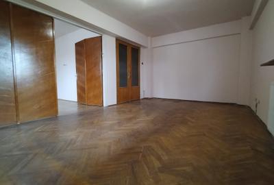 Apartament cu 4 camere decomandat în Ultracentral - 2