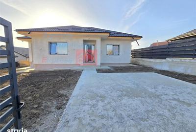 Casă cu 4 camere cu Teren 500 Mp în Dumești - 19