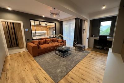 Apartament cu 3 camere, mobilat în Decebal