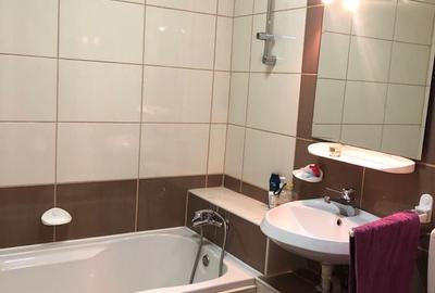 Apartament cu 3 camere decomandat în Central - 8