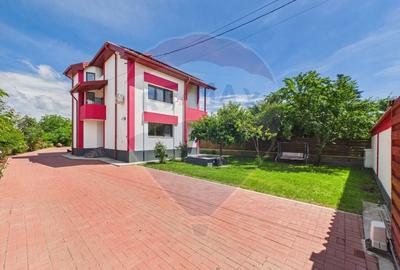 Casă individuală cu 11 camere cu Teren 5134 Mp în Gruiu - 1