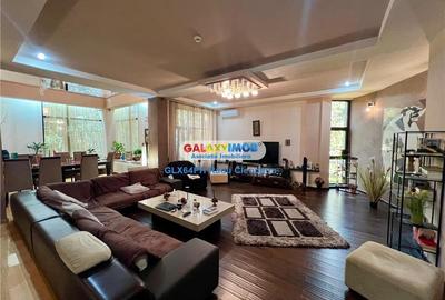 Casă cu 7 camere cu Teren 751 Mp în Albert