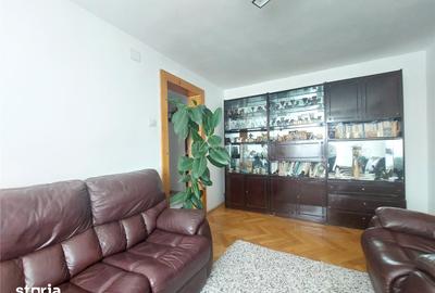 Apartament cu 4 camere semidecomandat în Micro 5 - 9