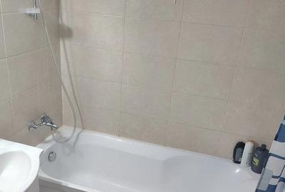 Apartament cu 2 camere decomandat în Periferie