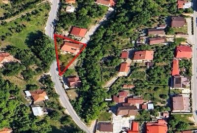 Casă cu 6 camere cu Teren 319 Mp în Vlădești
