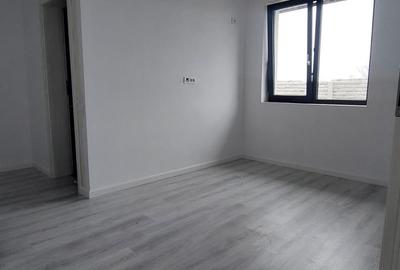 Casă individuală cu 4 camere cu Teren 450 Mp în Prelungirea Ghencea - 1