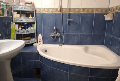 Apartament cu 3 camere în Central - 1