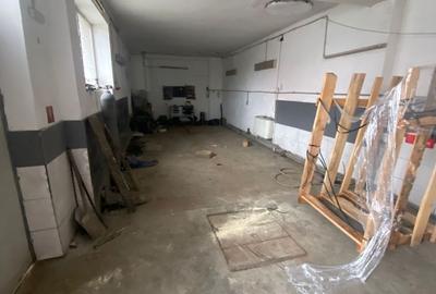 Casă cu 4 camere cu Teren 1600 Mp în Central