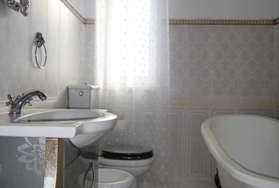Apartament cu 3 camere decomandat în Dumbrăvița - 1