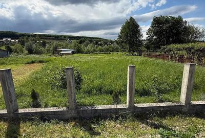 Teren de 1800 mp, în Central