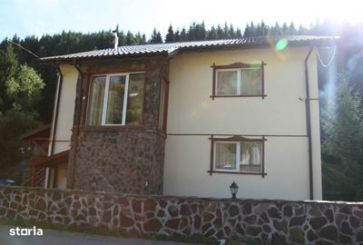 Casă cu Teren 1186 Mp în Moieciu - 19