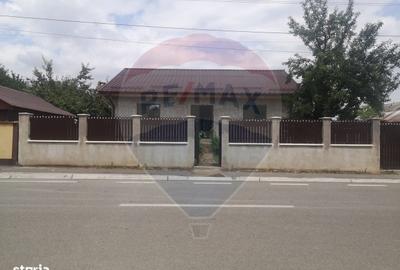 Casă cu 3 camere în Uiești - 1