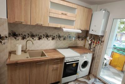 Apartament cu 2 camere decomandat în Dosu Bricii
