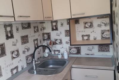Garsonieră decomandată în Central