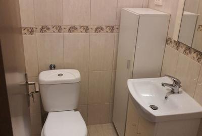 Apartament cu 3 camere decomandat în Florești - 1