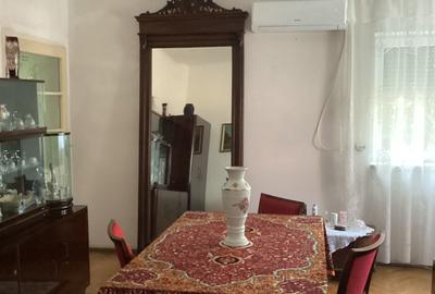 Casă cu 4 camere în Mureșel