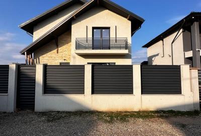 Casă cu 5 camere cu Teren 30 Mp în Berceni - 1