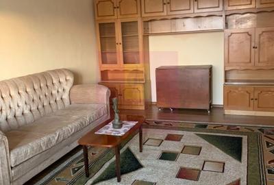 Apartament cu 3 camere decomandat în Colentina