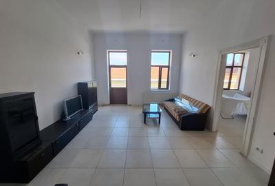 Apartament cu 2 camere nedecomandat în Central