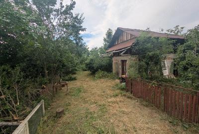Casă cu 2 camere cu Teren 2000 Mp în Petrești - 8