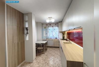 Apartament cu 3 camere semidecomandat, mobilat în Gheorgheni