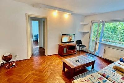 Apartament cu 3 camere semidecomandat, mobilat în Noua