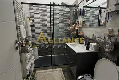 Apartament cu 2 camere decomandat în Apărătorii Patriei - 10