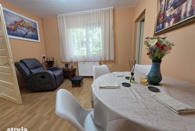 Casă cu 5 camere cu Teren 438 Mp în 23 August - 6