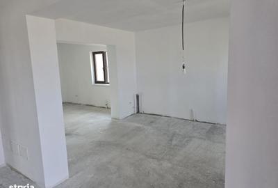 Casă cu 3 camere în Dumbrava
