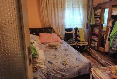 Apartament cu 2 camere decomandat în Tractorul - 2