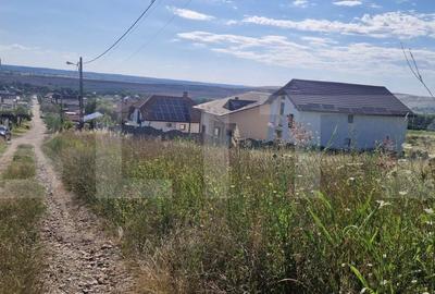 Teren de 575 mp, în Dobrețu - 2