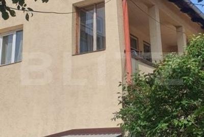 Casă cu 5 camere cu Teren 240 Mp în Central