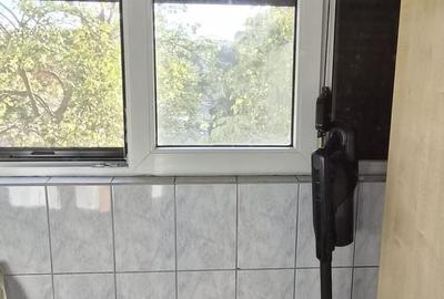 Apartament cu 3 camere semidecomandat în ICIL
