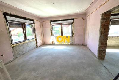 Casă individuală cu 4 camere cu Canalizare în Central - 6