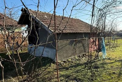 Casă cu 3 camere cu Teren 1792 Mp în Cioroboreni