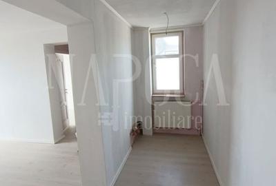 Apartament cu 3 camere în Central - 3