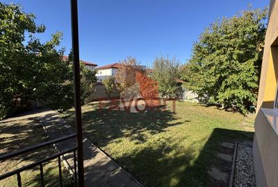 Casă individuală cu 7 camere cu Teren 614 Mp în Dumbrăvița
