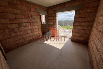 Duplex cu 4 camere cu Canalizare în Giroc - 11