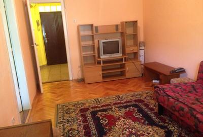 Apartament cu 2 camere semidecomandat în Exterior Vest