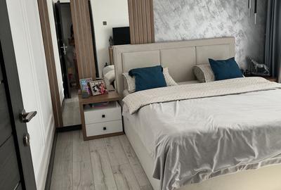 Apartament cu 3 camere în Orașul Nou