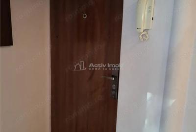 Apartament cu 2 camere semidecomandat în Micro III - 6